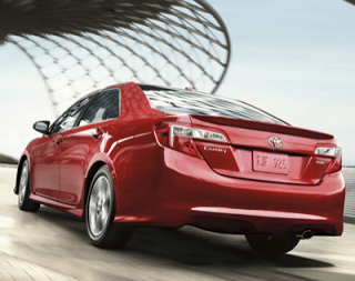 2013 Toyota Camry SE red