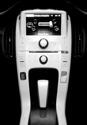 2013 Chevrolet Volt white instrument panel