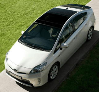 2012 Toyota Prius white roof