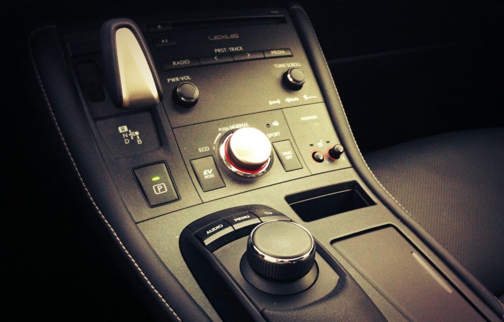 2014 Lexus CT200h interior