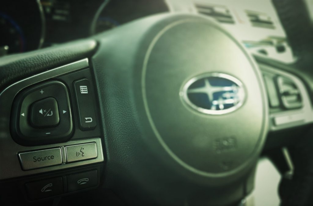 2015 Subaru Legacy 3.6R Limited Tech steering wheel