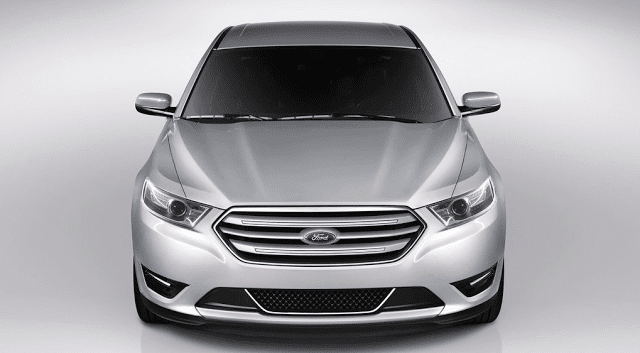 2013 Ford Taurus silver front