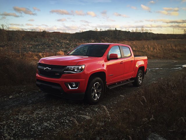 2016 Chevrolet Colorado Z71 Crew Cab red off road