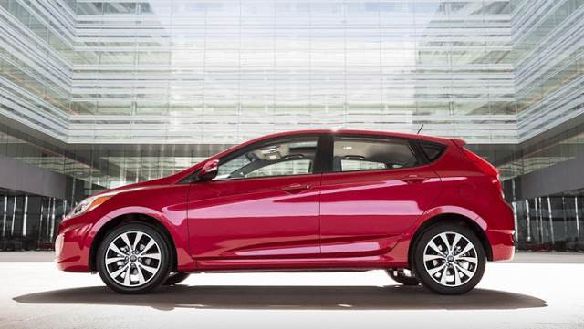 2016 Hyundai Accent red