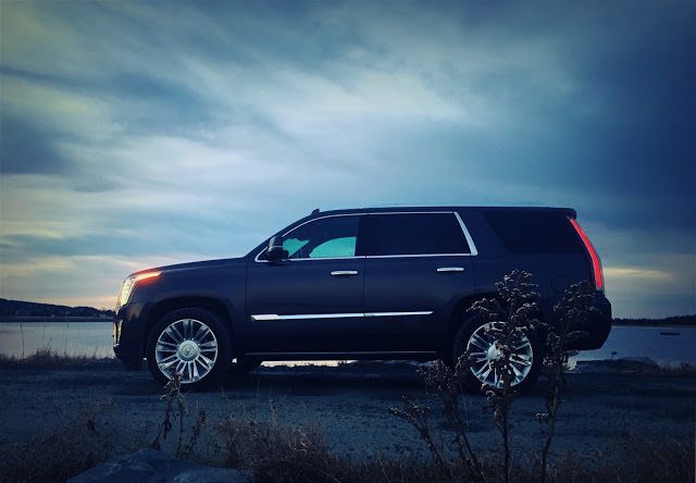 2016 Cadillac Escalade side profile