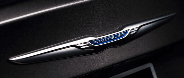 Chrysler 200 logo