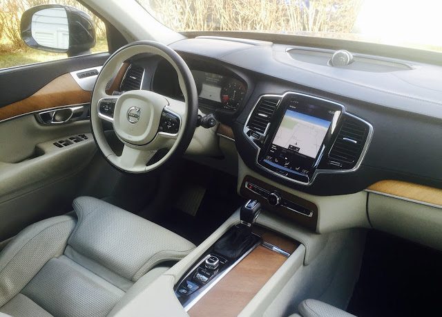2016 Volvo XC90 Inscription interior