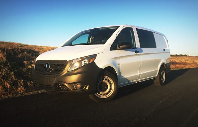 2016 Mercedes-Benz Metris cargo van white