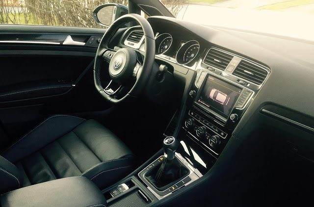 2016 Volkswagen Golf R interior