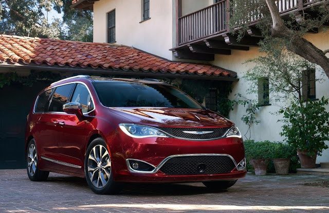 2017 Chrysler Pacifica red