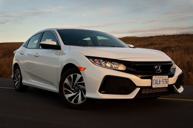 2017 Honda Civic hatchback white front