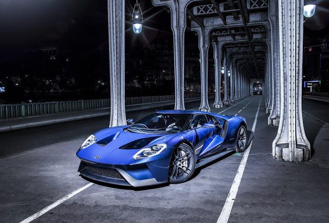 2017 Ford GT blue