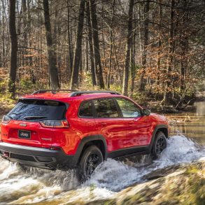 Decline In Jeep Sales At Odds With Marchionne's Targets | Jeep Cherokee, which recently received a refresh, has not been selling as well as FCA CEO Sergio Marchionne had hoped in Europe