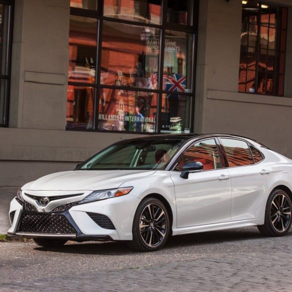 2018 Toyota Camry XSE white copy - Image: Toyota