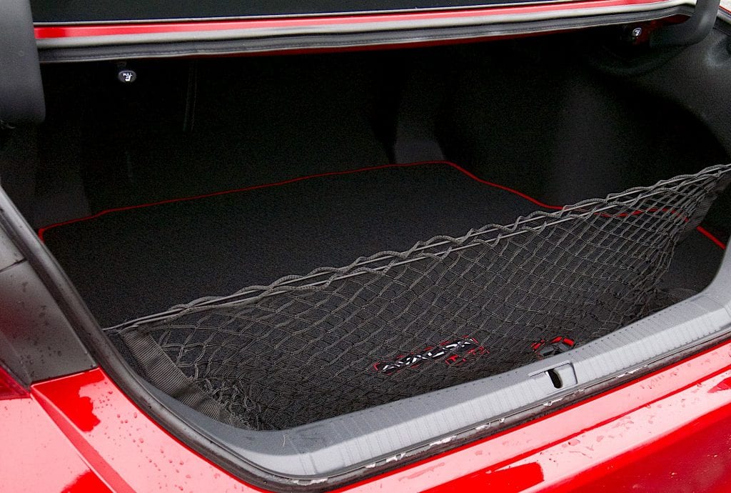 2020 toyota Avalon TRD trunk