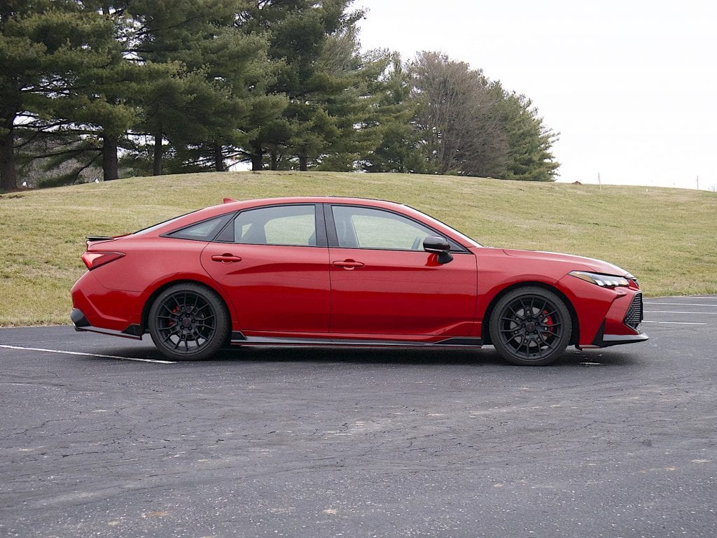 2020 toyota Avalon TRD profile