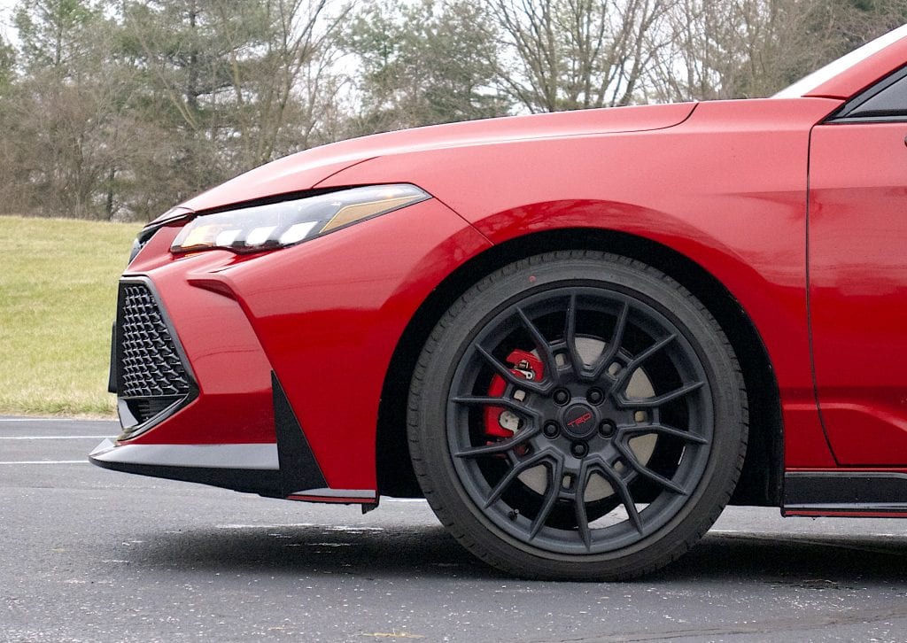 2020 toyota Avalon TRD wheel