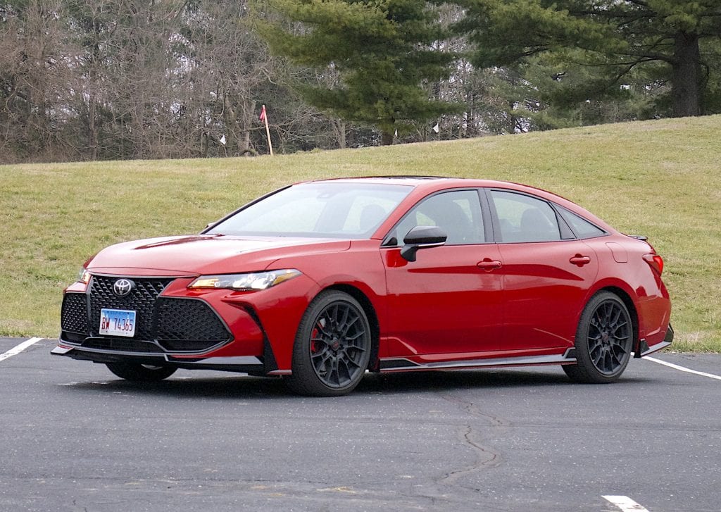 2020 toyota Avalon TRD front three quarter driver's side