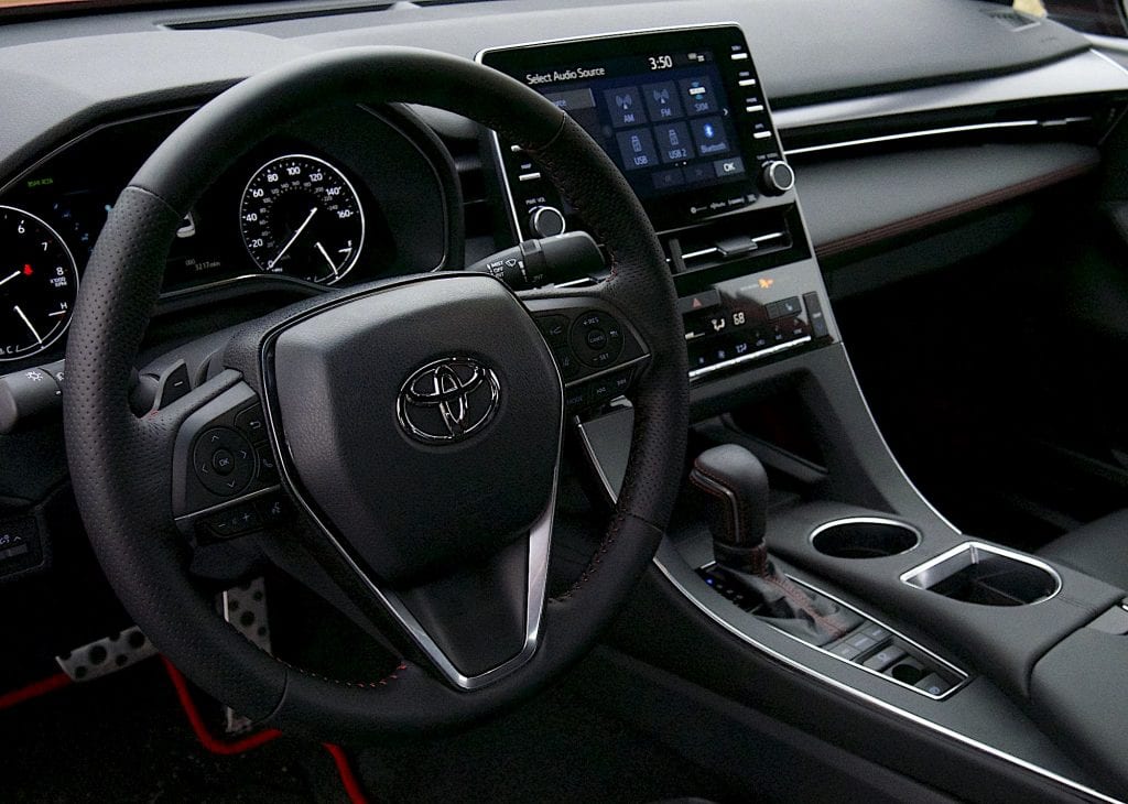 2020 toyota Avalon TRD dash