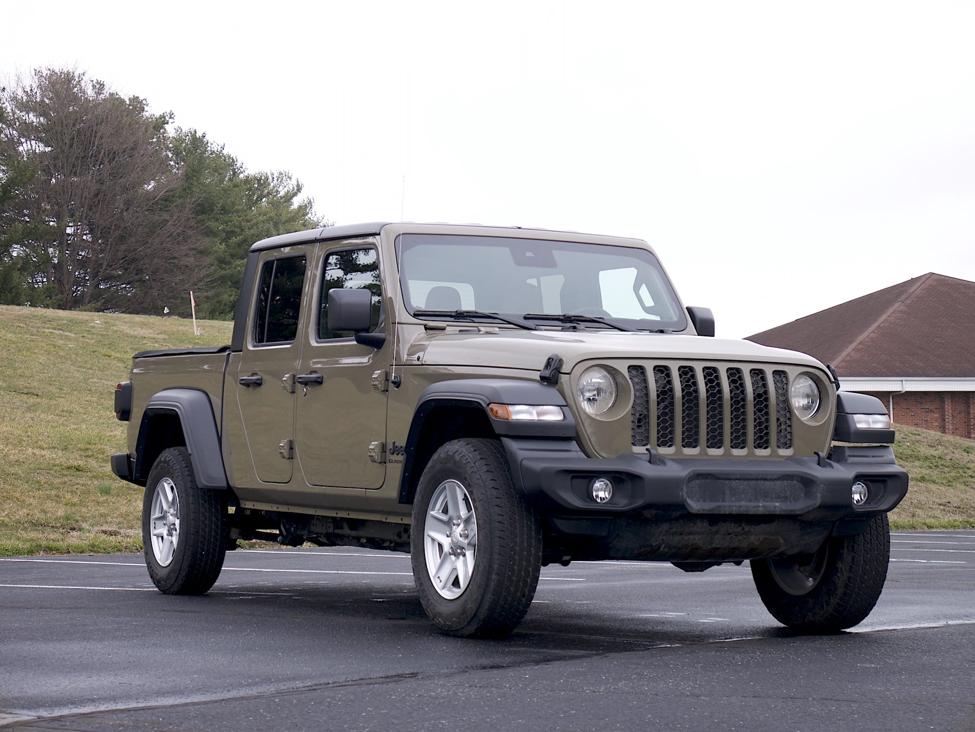 2020 Jeep Gladiator front three quarter