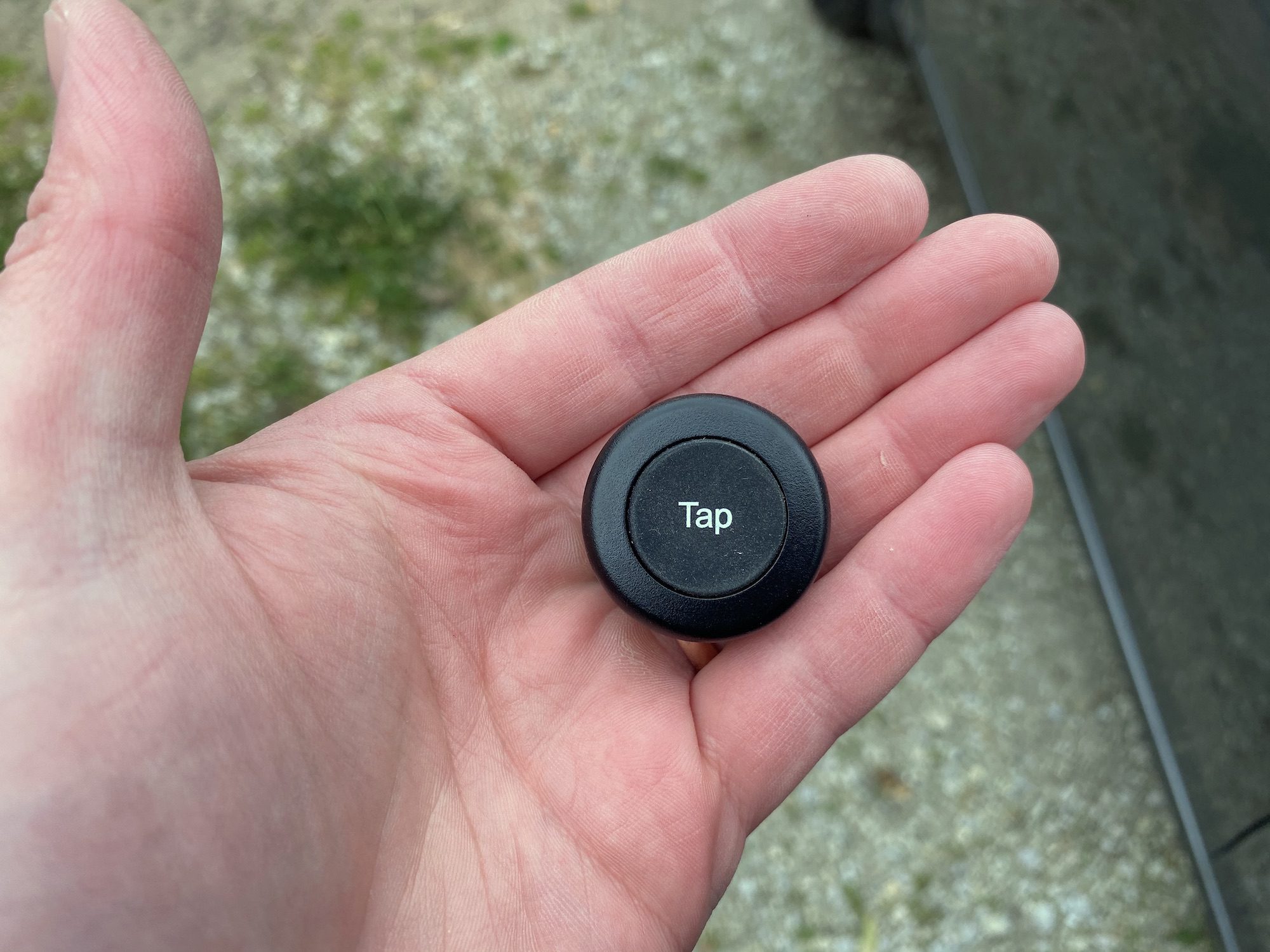 FenSens Wireless Backup Camera tap button