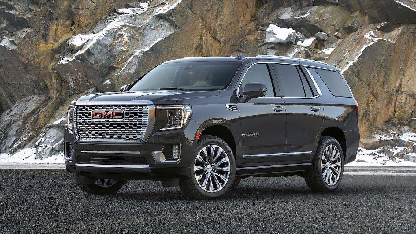 2021 GMC Yukon Denali Front and Side View