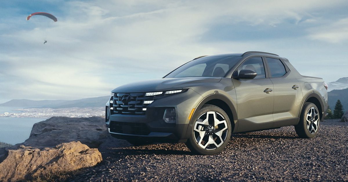  2022 Hyundai Santa Fe pickup on a cliff