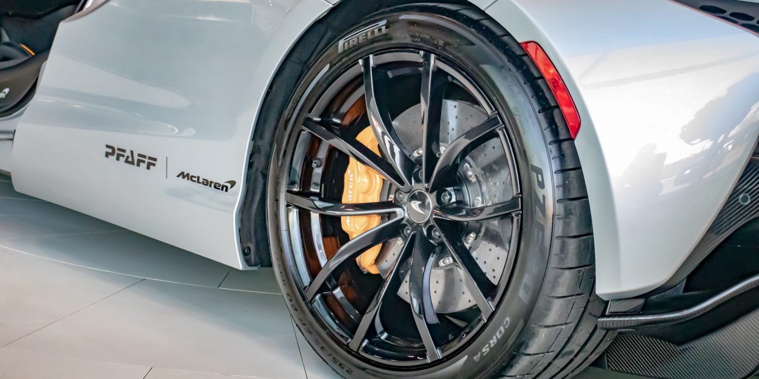 2021 McLaren Artura wheels