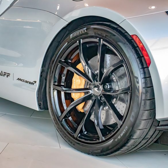 2021 McLaren Artura wheels