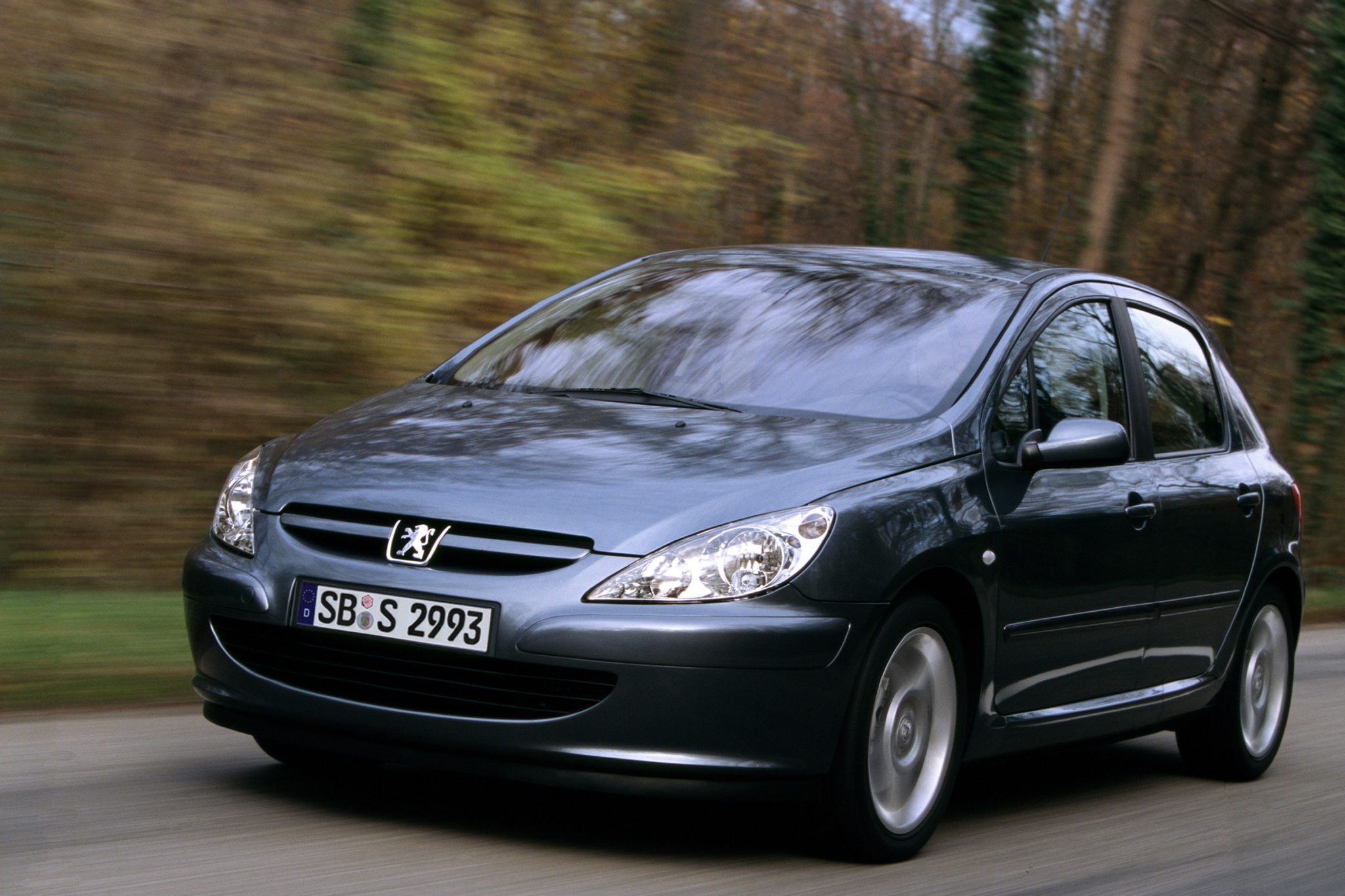 File:Peugeot 307 front 20071217.jpg - Wikimedia Commons