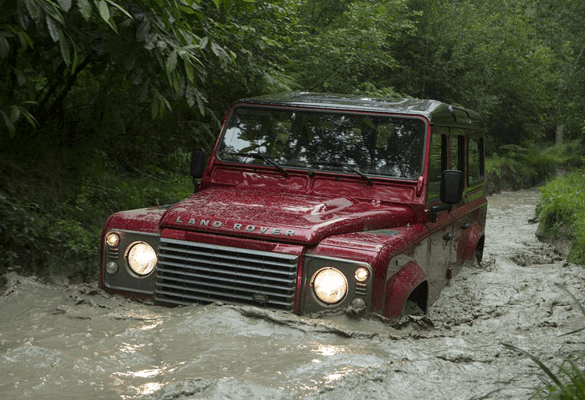 Land_Rover-Defender-90-river-wade