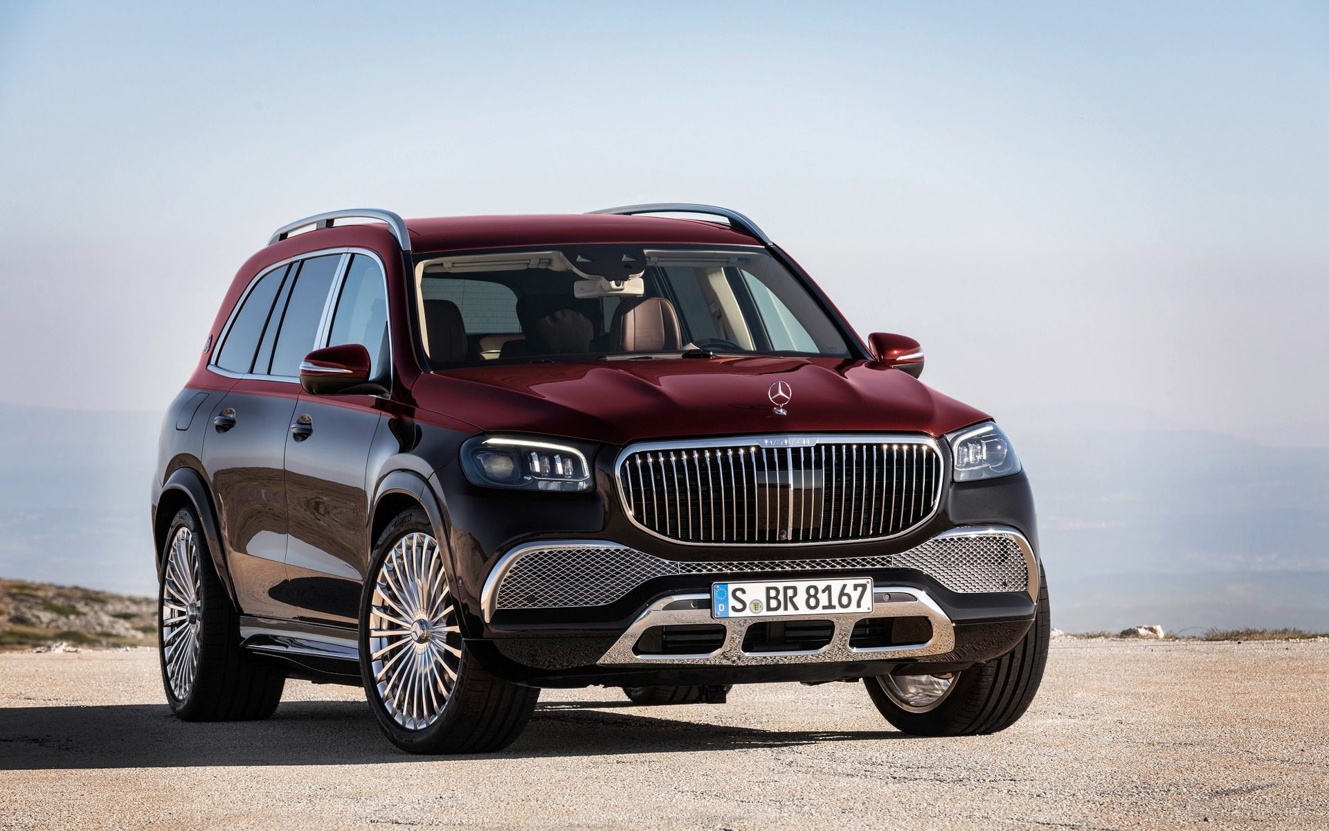 Front angled view of a two tone Mercedes Maybach GLS600