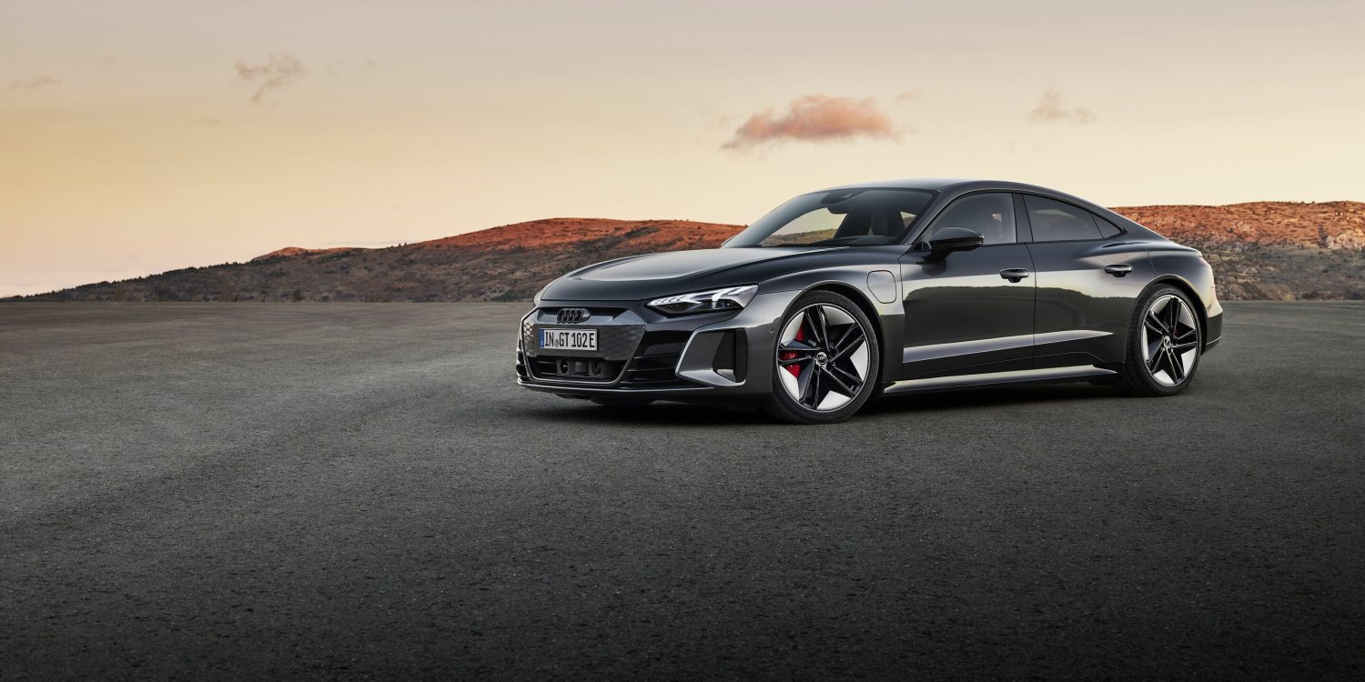 Side angle of a black 2023 Audi e-tron gt