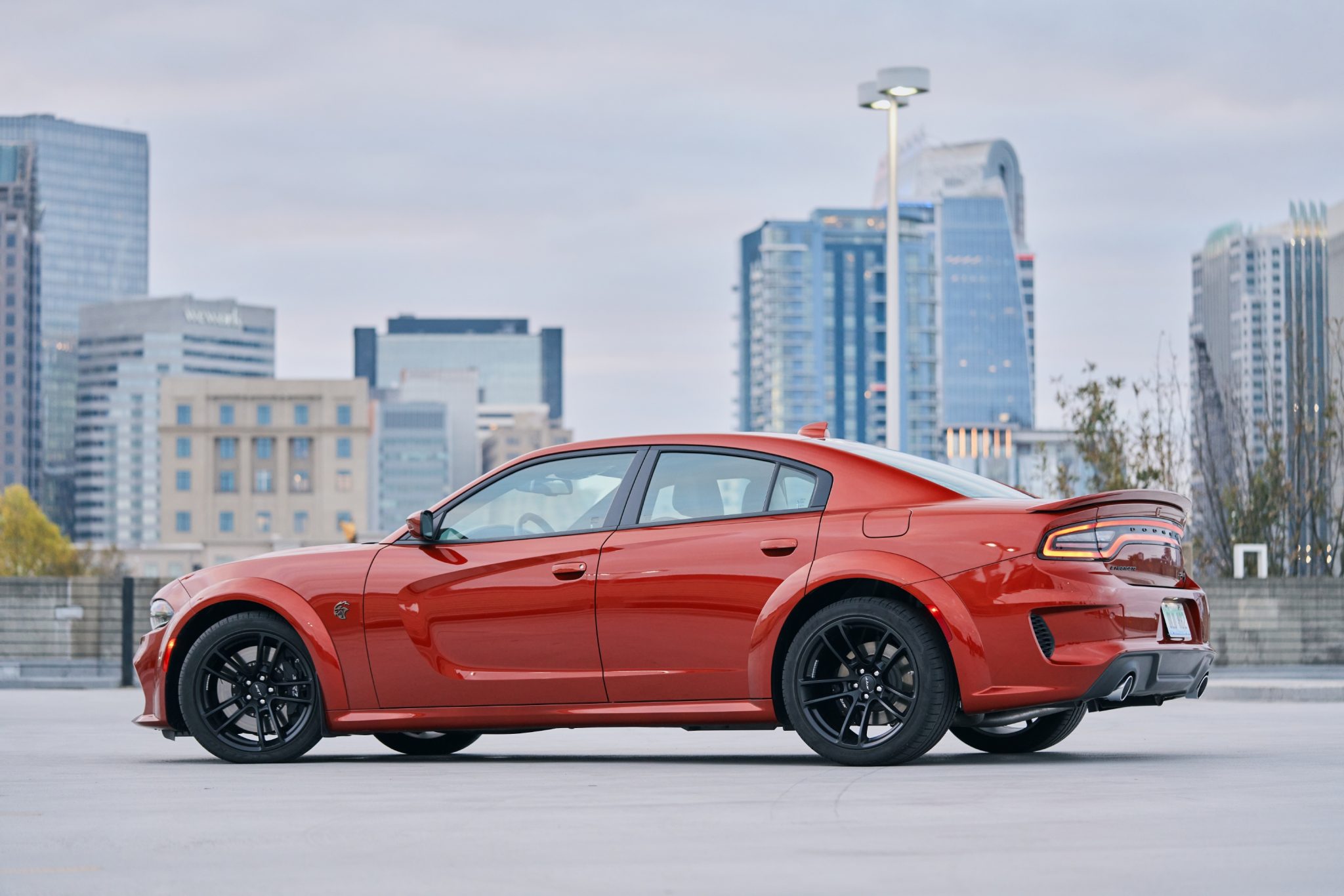 Side view of a 2023 Dodge Charger SRT Hellcat Redeye Widebody Jailbreak