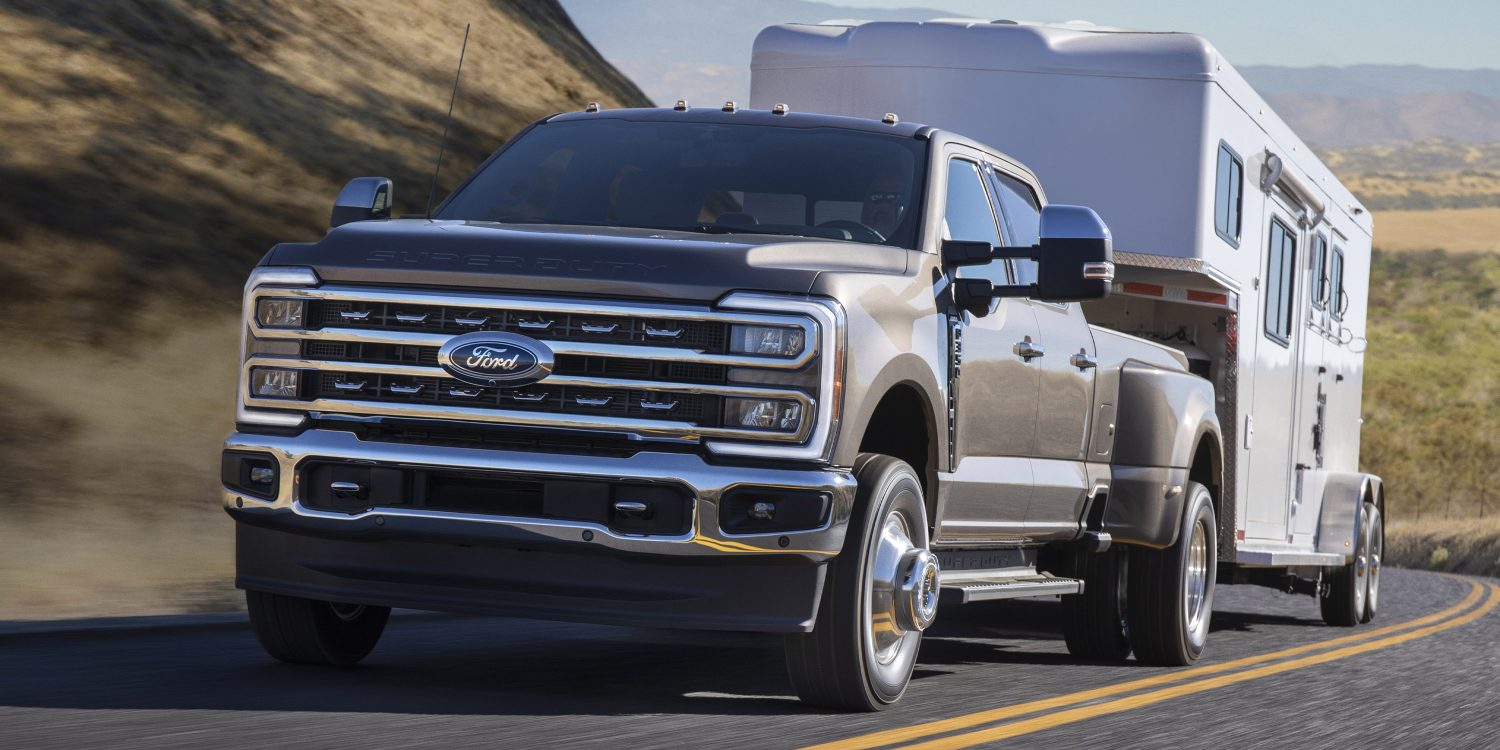 Three-quarter front view of a grey Ford F450 Super Duty