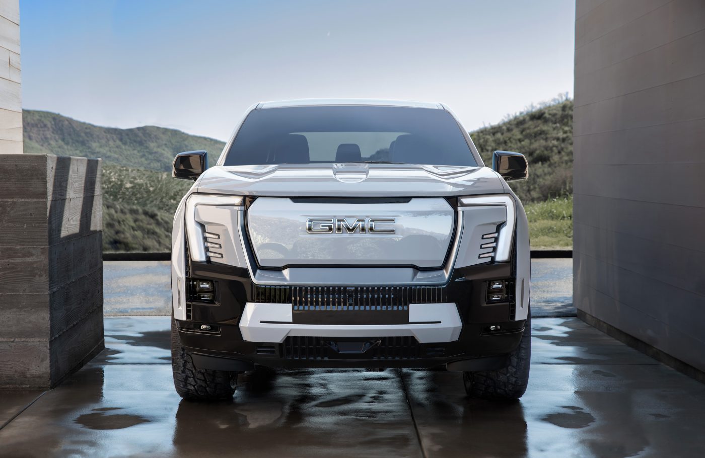 Detroit EV Retreat April 2026: GM Silverado, VW ID.4, Ford